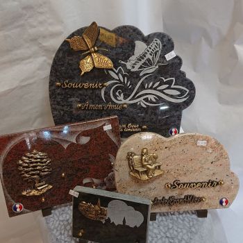 plaques funéraires